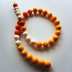 The Club on oneself (Necklaces, Pareos, Pins and Logos etc...)  